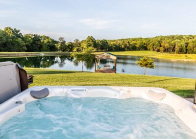 hot tub two at pinnon lake cabins