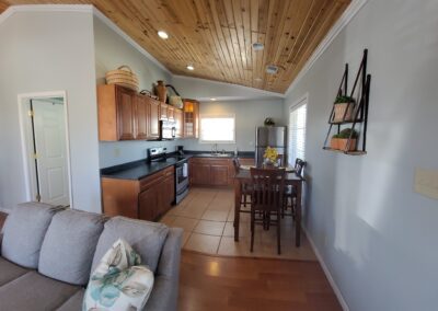 Pinnon Lake Cabins kitchen two